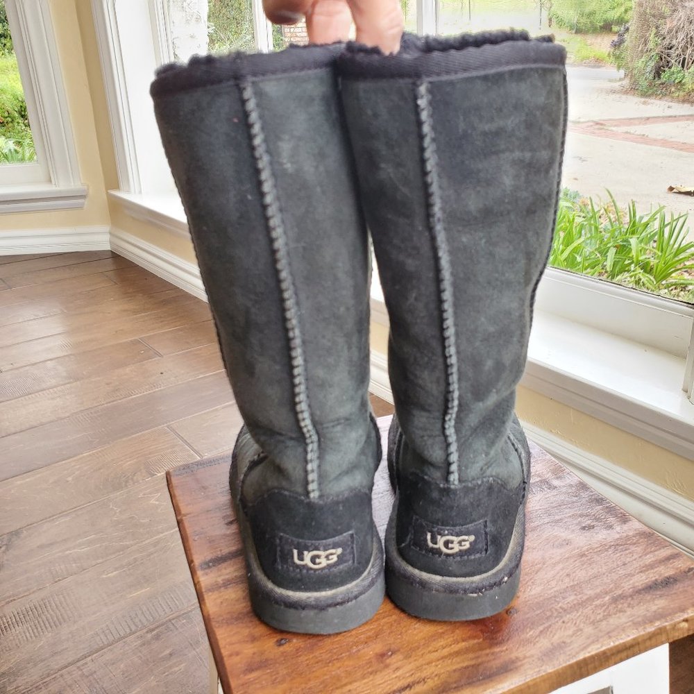 Girl Uggs